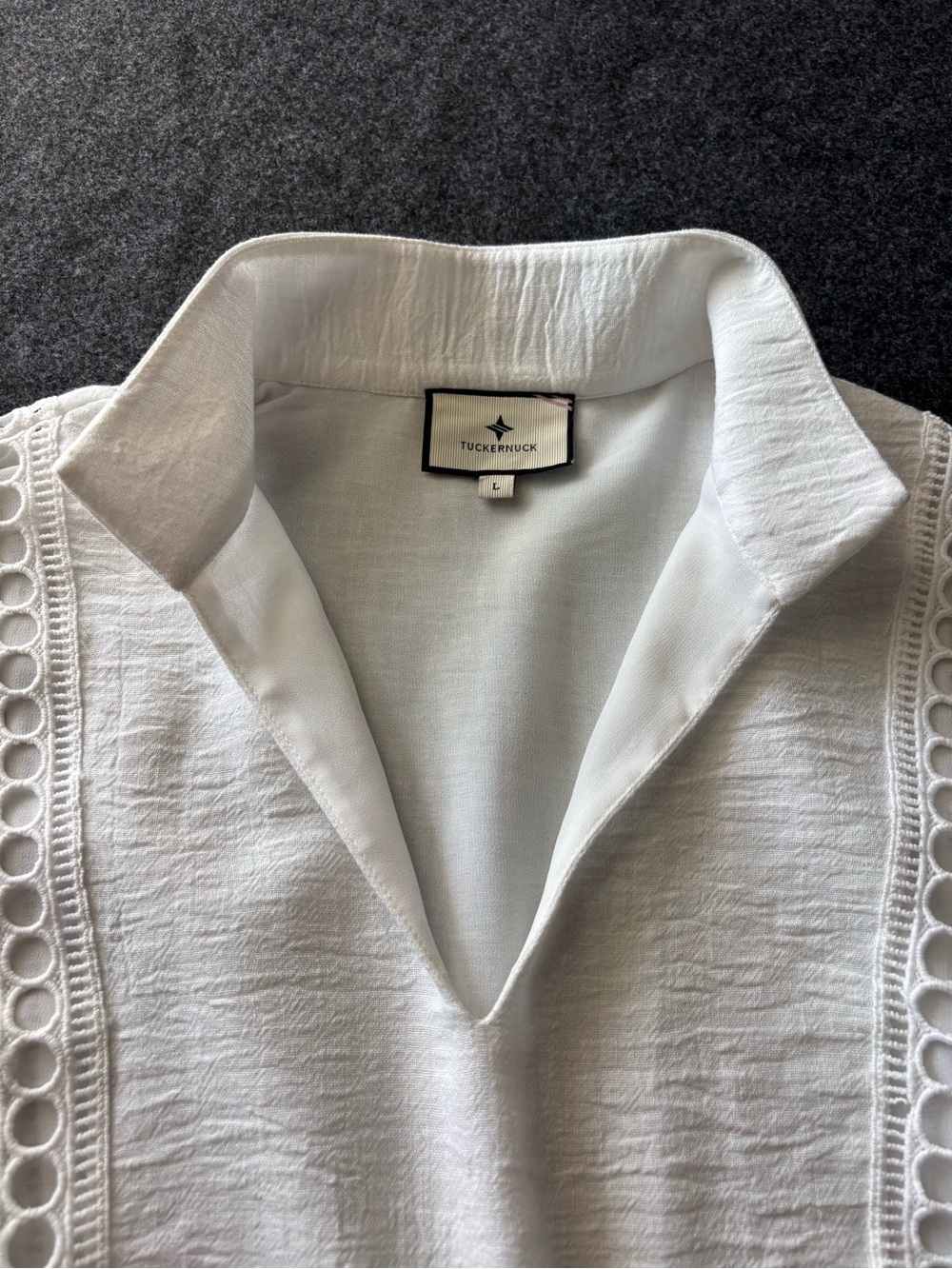 TUCKERNUCK Eyelet Jane Blouse White Crochet Resortwear Women’s Size L LIKE NEW - Picture 10 of 13